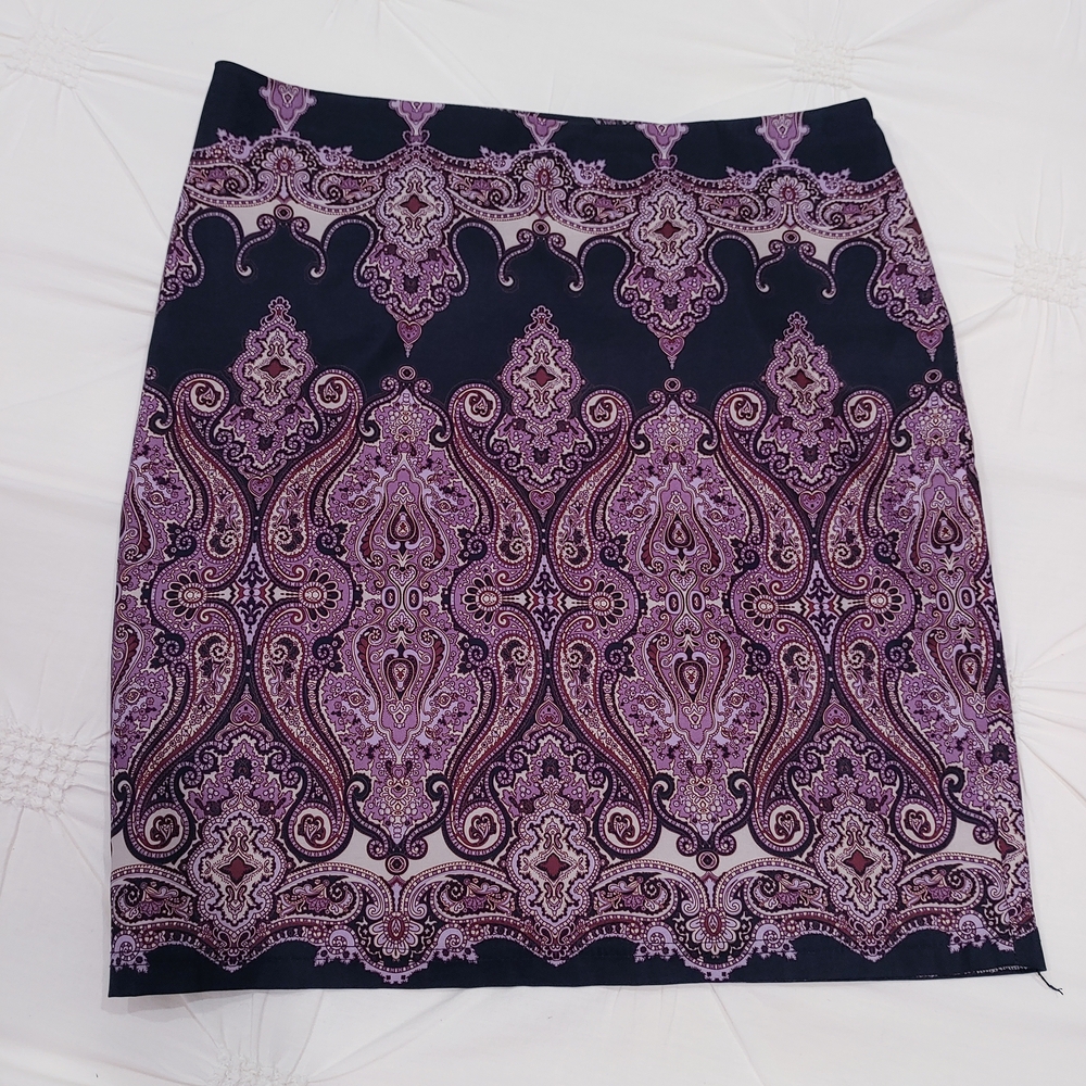 INC International Concepts Purple and Black Paisley Pencil Skirt. Size 6